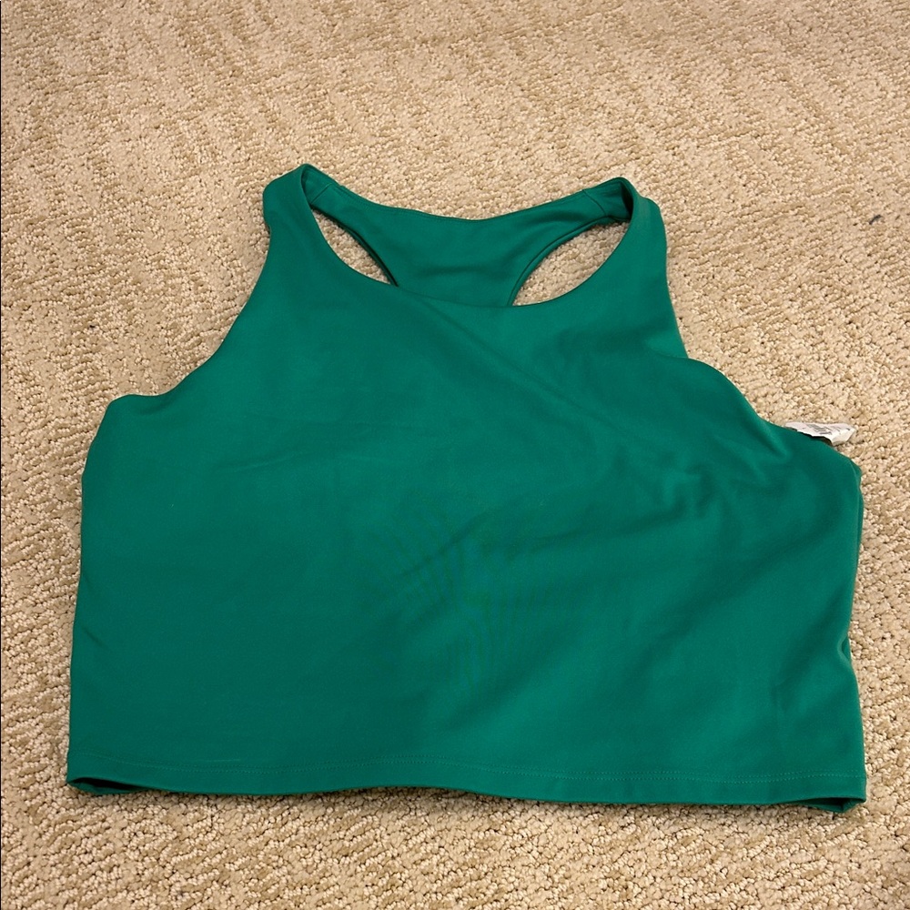 GAP Fit Green Crop Top - BNWT size Large
